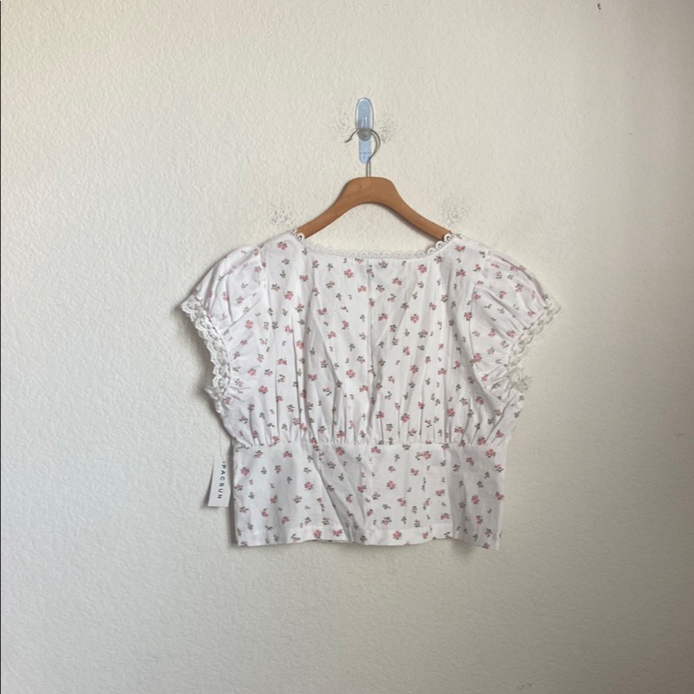 Beverly and Beck Blouse Cottagecore Floral Lace Trim Coquette Soft Girl L NWT - Picture 3 of 8